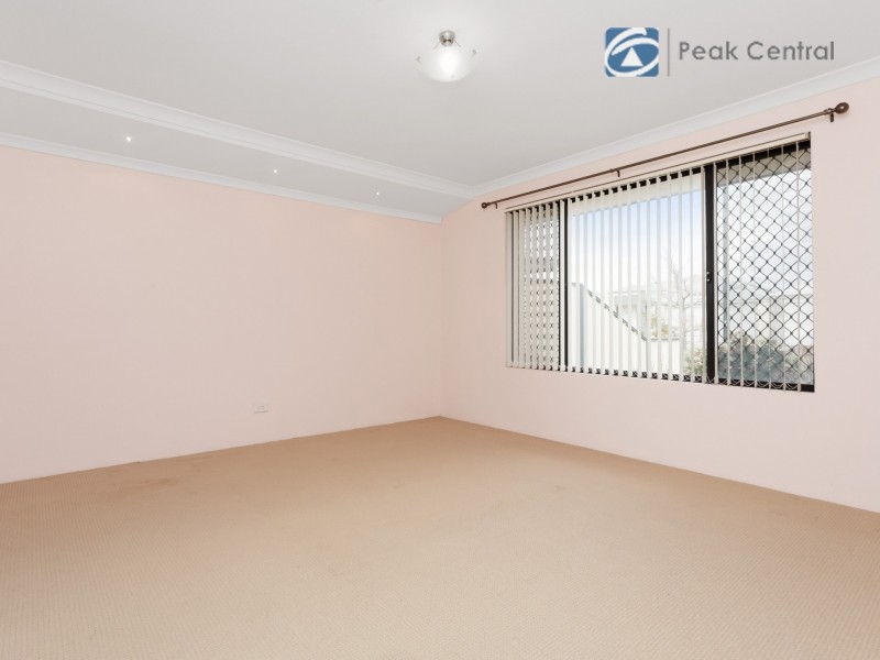 3 Sweetwater Bend, Success WA 6164