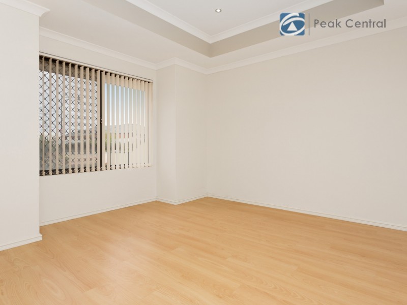 3 Sweetwater Bend, Success WA 6164