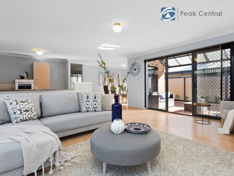 19 Lagrange Street, Success WA 6164