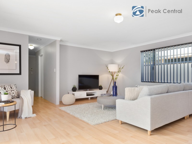 19 Lagrange Street, Success WA 6164