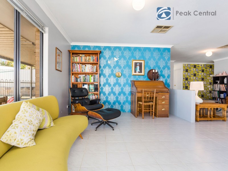 69 Baningan Avenue, Success WA 6164