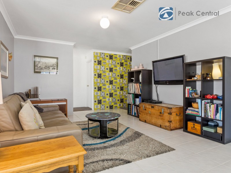 69 Baningan Avenue, Success WA 6164