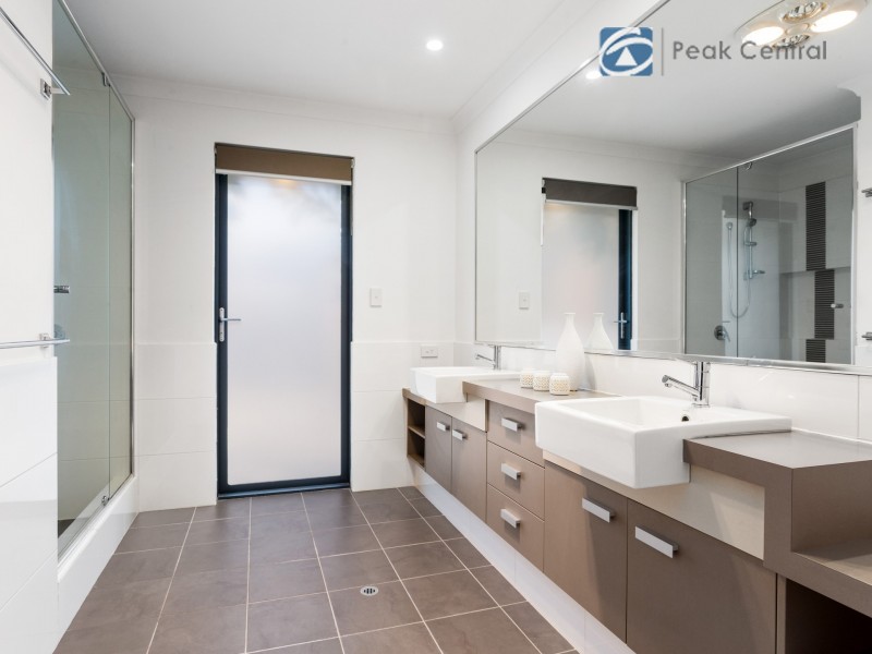 65 Concord Terrace, Atwell WA 6164