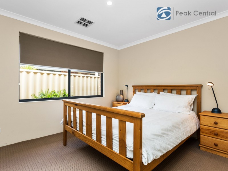 65 Concord Terrace, Atwell WA 6164