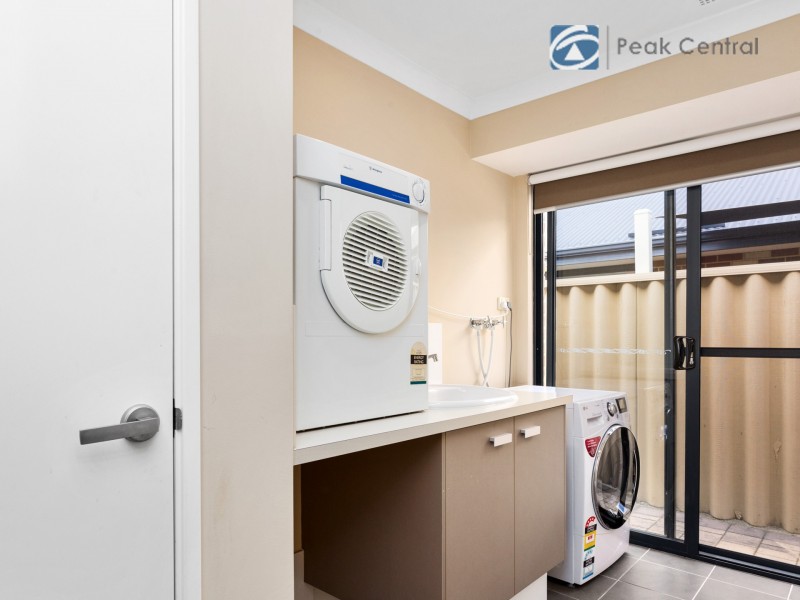 65 Concord Terrace, Atwell WA 6164