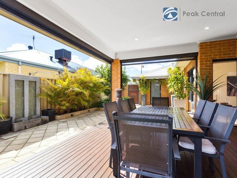 65 Concord Terrace, Atwell WA 6164