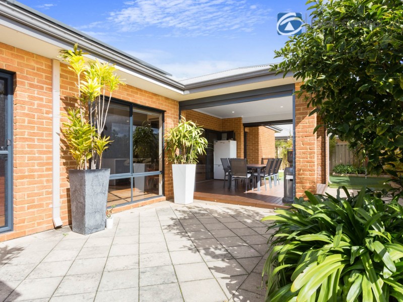 65 Concord Terrace, Atwell WA 6164