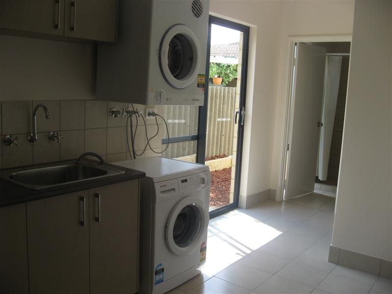 Rm7 49a Dumond Street, Room only, Bentley WA 6102