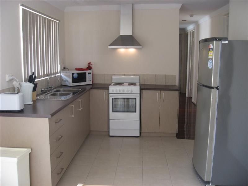 R4 49 Dumond St, Bentley WA 6102