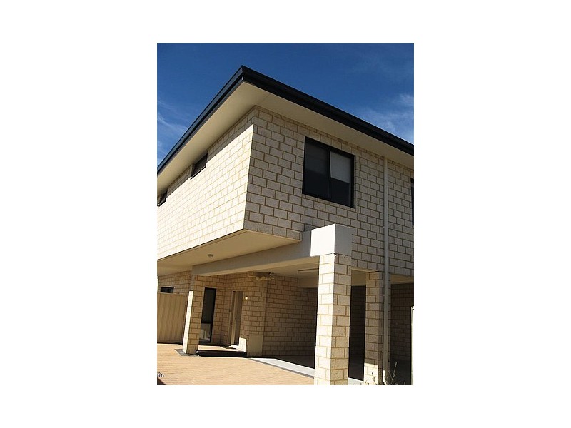 41A Davies Crescent, Kardinya WA 6163
