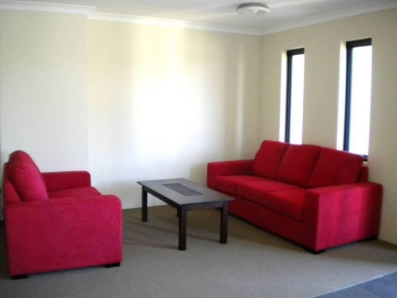 37/17 Southdown Place, Thornlie WA 6108