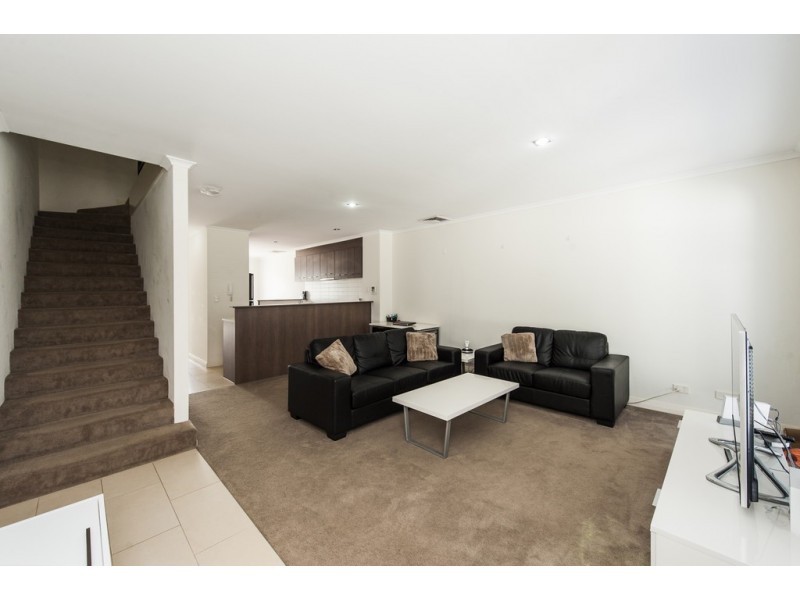 Unit 5 Bower Drive, Erskine WA 6210