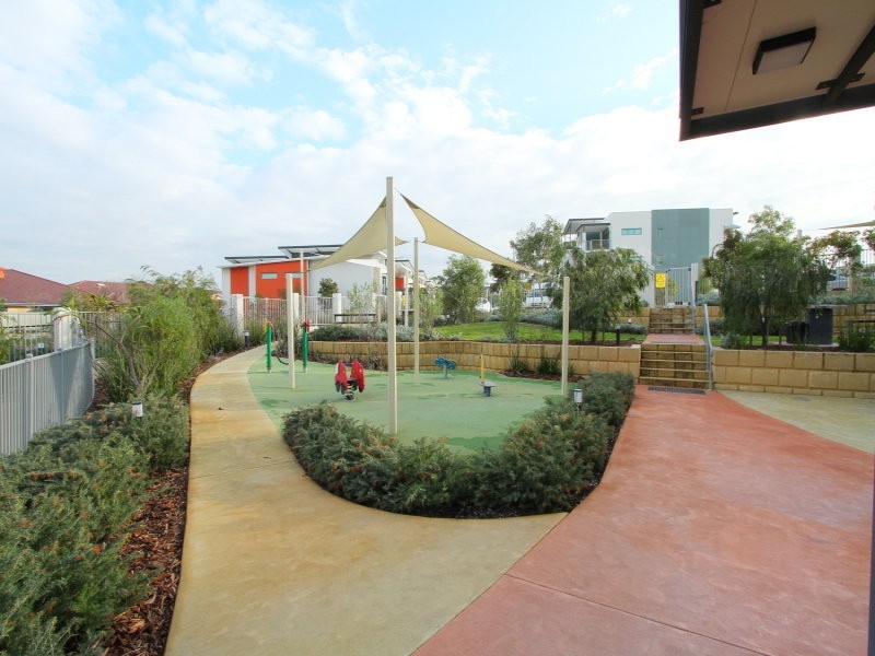 310/25 Malata Crescent, Success WA 6164