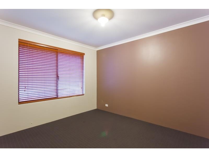 13 Lambeth Circle, Wellard WA 6170