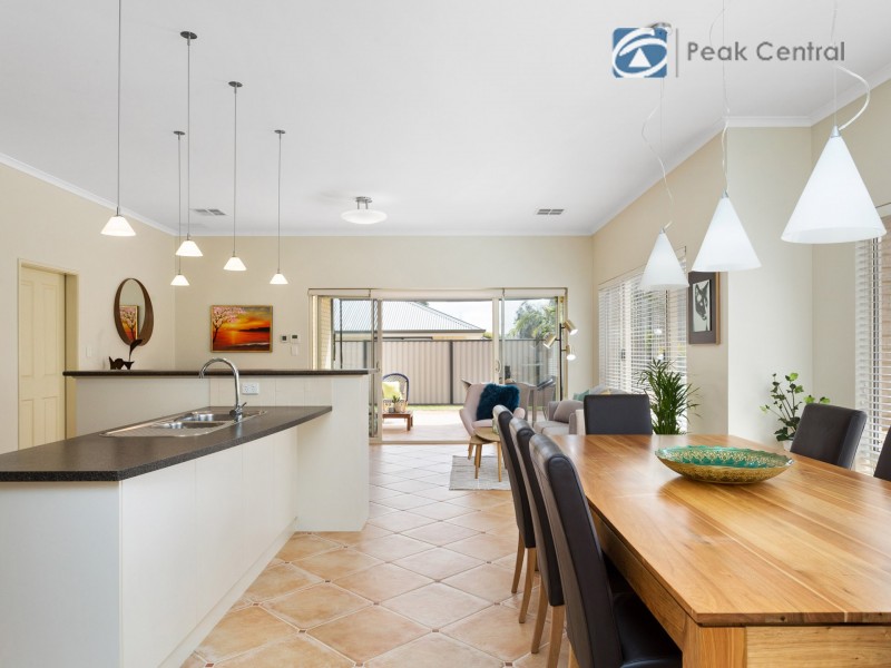 24 Durango Turn, Aubin Grove WA 6164