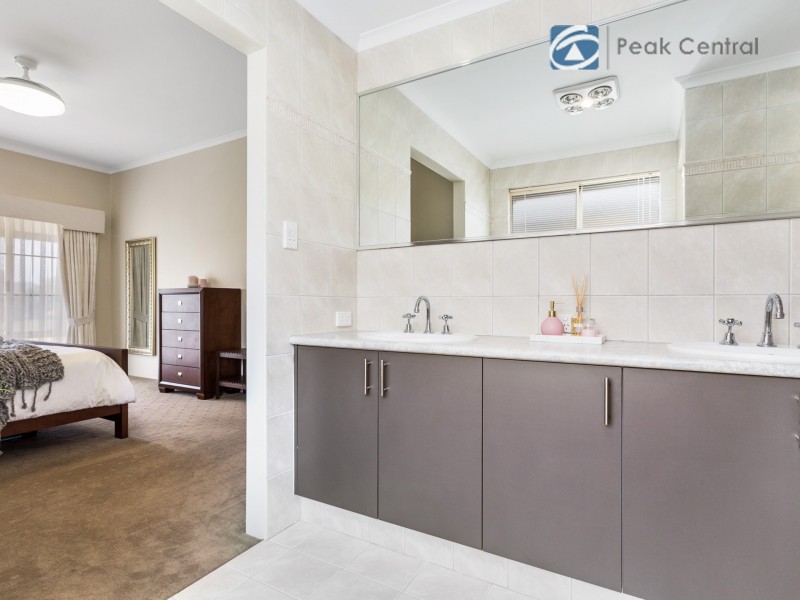 24 Durango Turn, Aubin Grove WA 6164