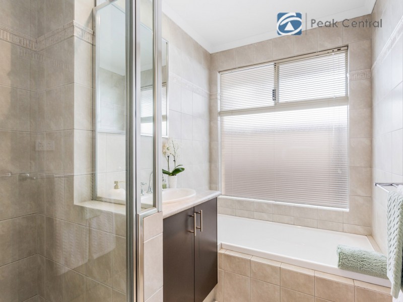 24 Durango Turn, Aubin Grove WA 6164