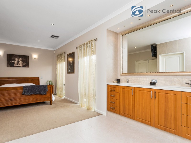42 Columbus Loop, Success WA 6164