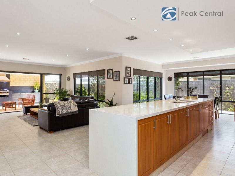 42 Columbus Loop, Success WA 6164