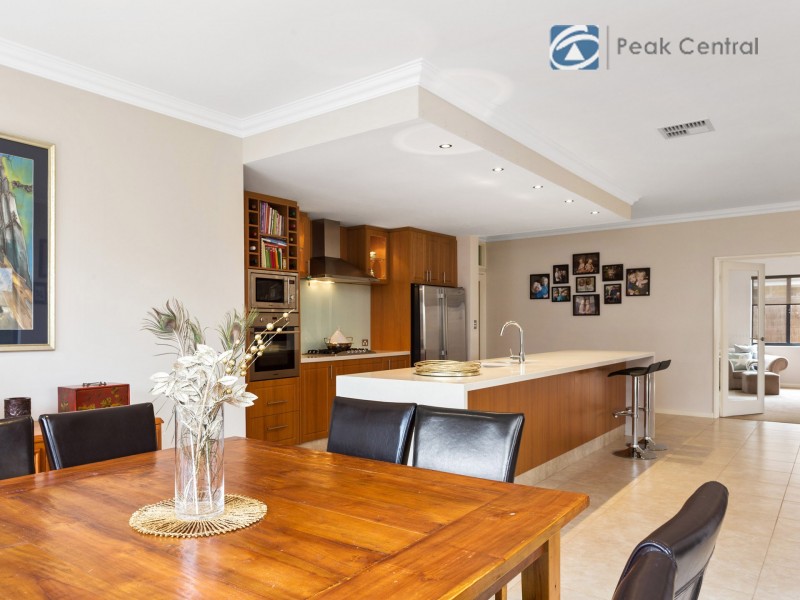 42 Columbus Loop, Success WA 6164