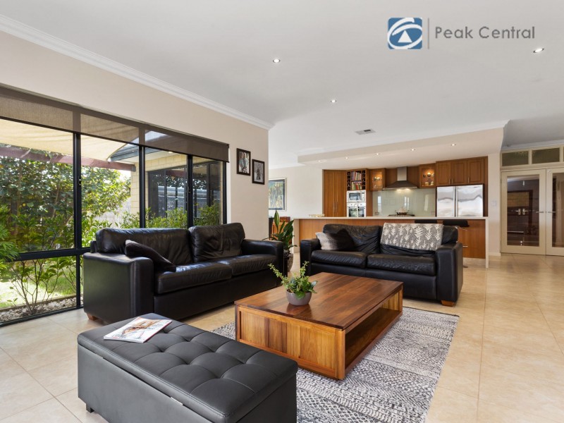 42 Columbus Loop, Success WA 6164