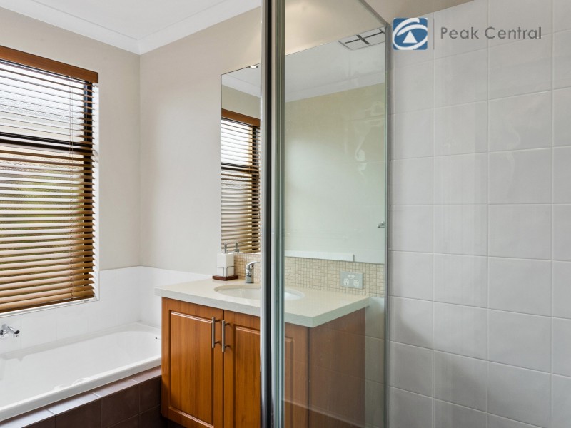 42 Columbus Loop, Success WA 6164