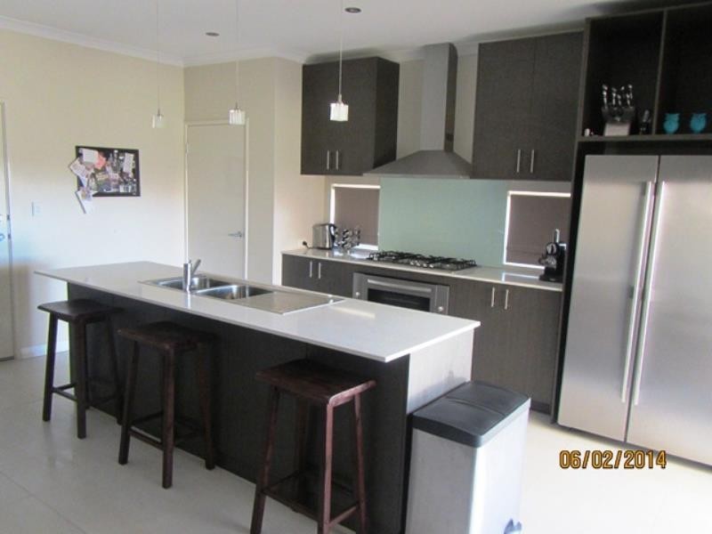 6 Chatham Way, Harrisdale WA 6112