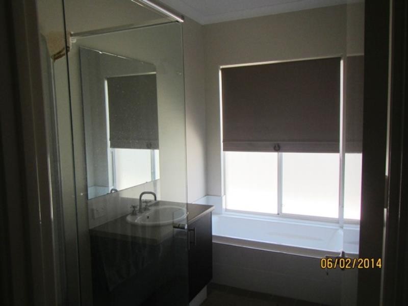 6 Chatham Way, Harrisdale WA 6112