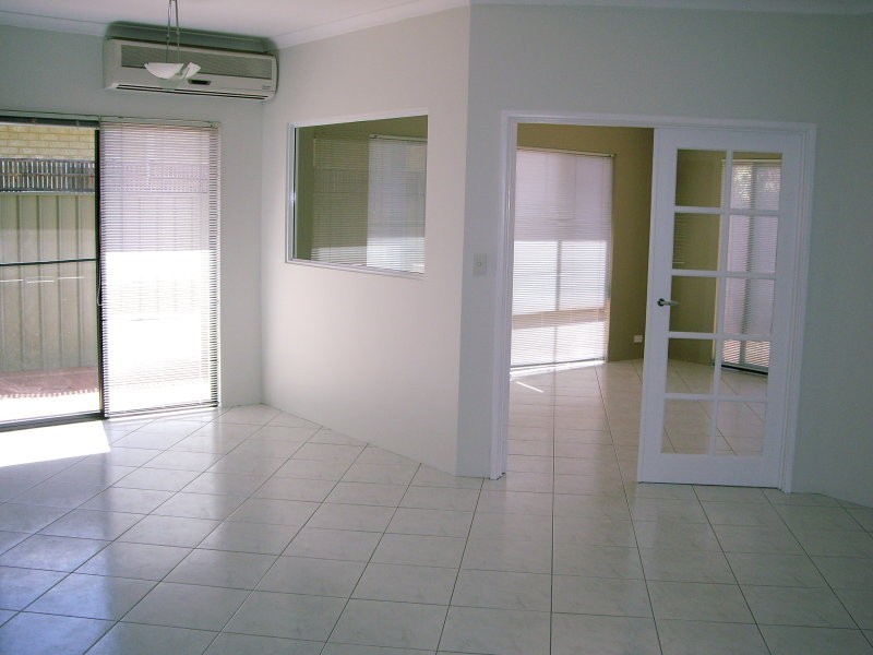 35 Lombe Gardens, Atwell WA 6164