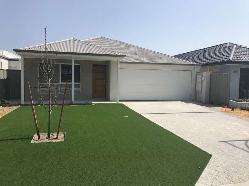 68 Delaronde Drive, Success WA 6164