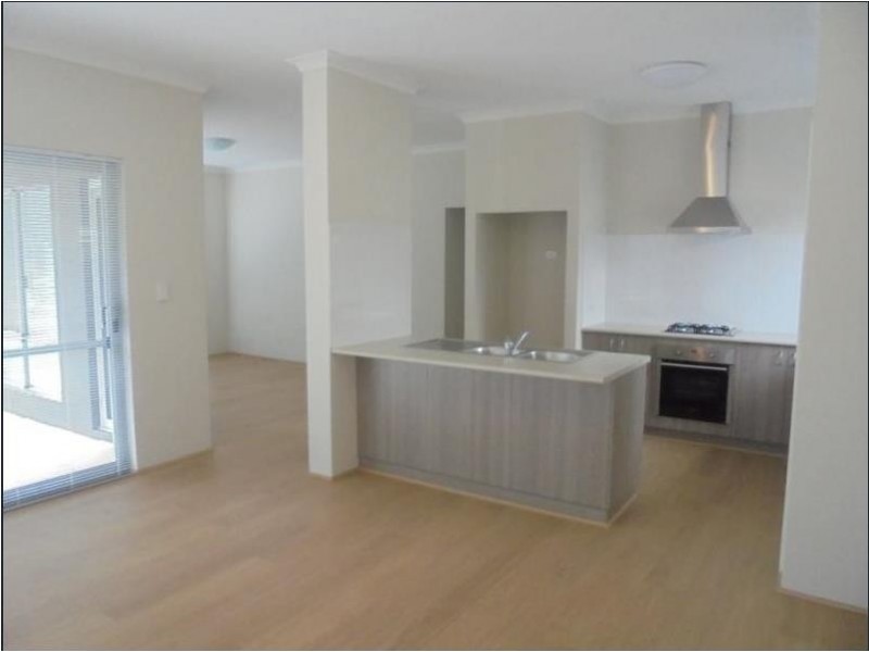 42 Cassowary Crescent, Coodanup WA 6210