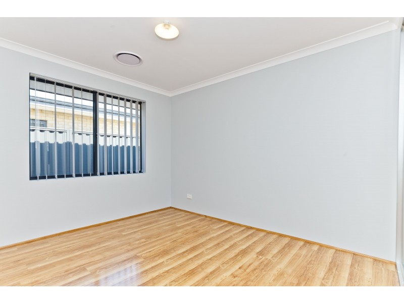 26 Wintergreen Crescent, Banjup WA 6164