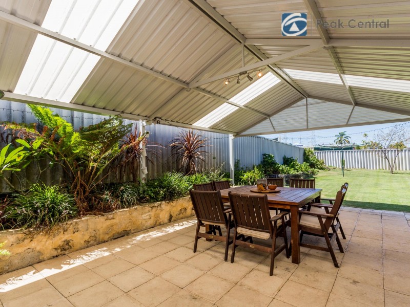 16 Seabrook Place, Success WA 6164