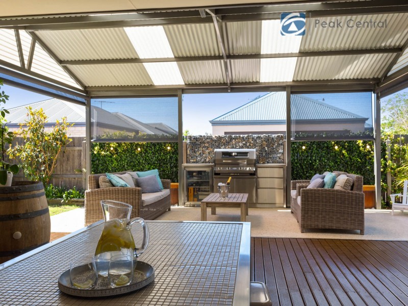 98 Aurora Drive, Atwell WA 6164