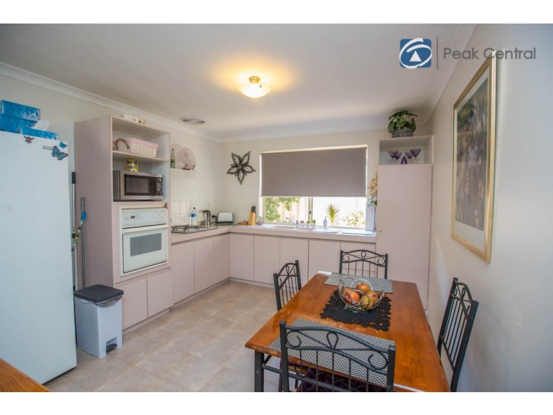 27 Ballard Mews, Success WA 6164