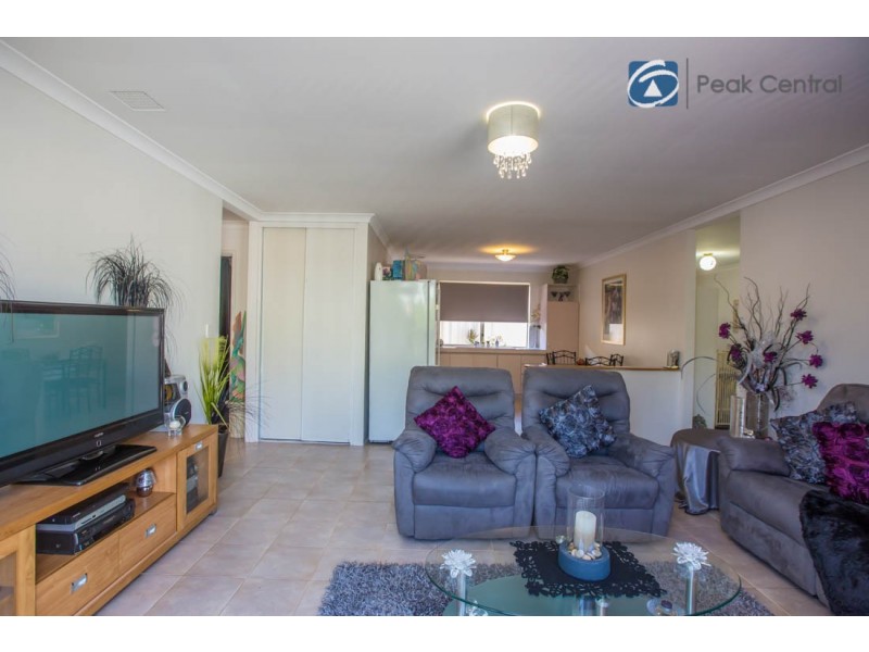 27 Ballard Mews, Success WA 6164