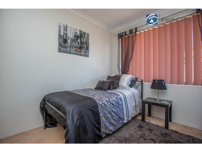 27 Ballard Mews, Success WA 6164