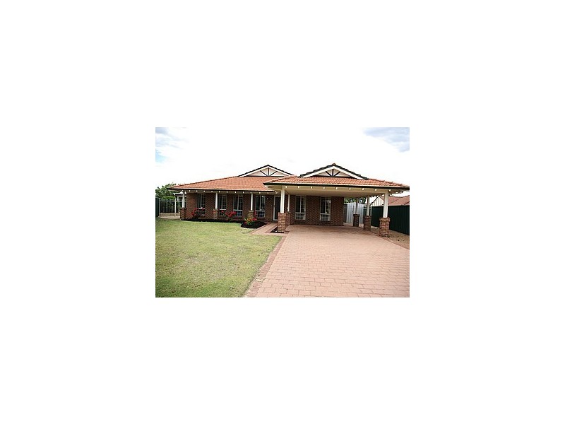 23 Jenniphur Court, Atwell WA 6164