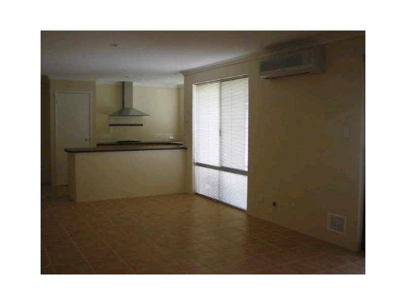 7 Village Lane, Success WA 6164