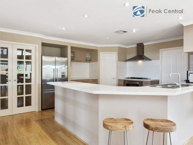 3 Cleland Court, Aubin Grove WA 6164