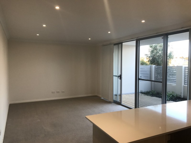 9/2 Coojong Link, Success WA 6164