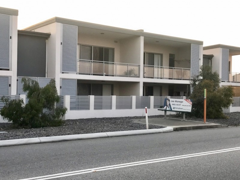 9/2 Coojong Link, Success WA 6164