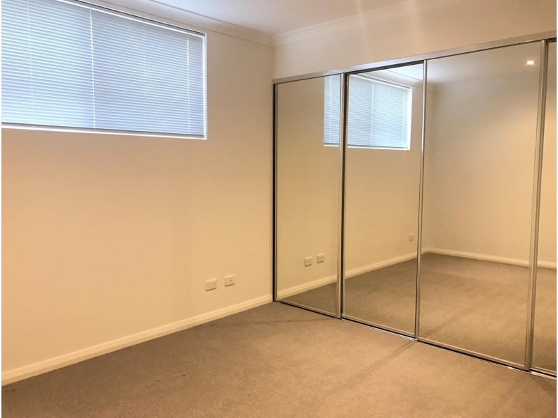 9/2 Coojong Link, Success WA 6164