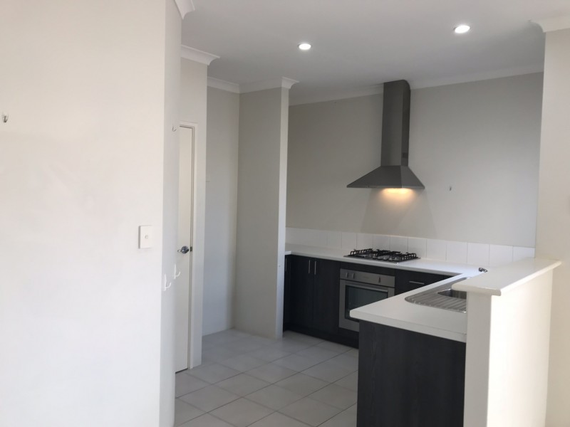 2/7 Crossville Way, Success WA 6164