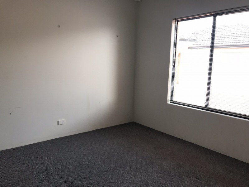 2/7 Crossville Way, Success WA 6164