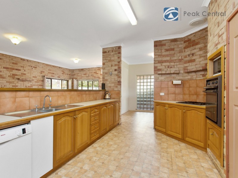 8 Marich Cove, Atwell WA 6164