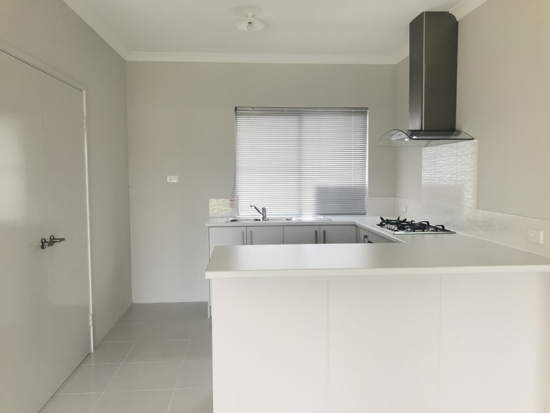 6 Teramo Street, Hammond Park WA 6164