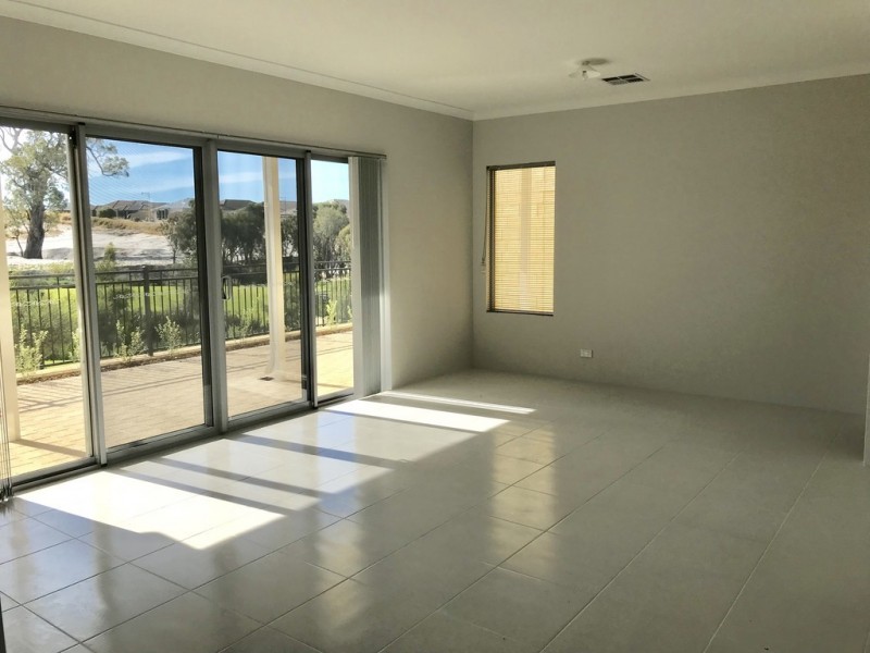 6 Teramo Street, Hammond Park WA 6164