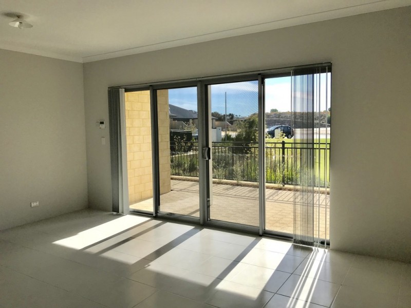 6 Teramo Street, Hammond Park WA 6164