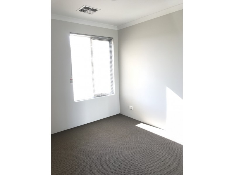 6 Teramo Street, Hammond Park WA 6164